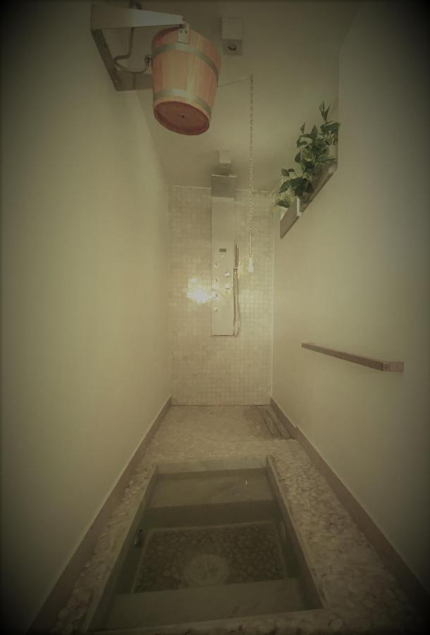 Hotel Villa Chiara แตร์ราชินา ภายนอก รูปภาพ
